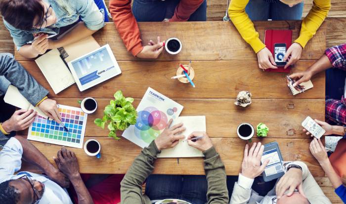 Apoiar na concepção e na escrita de projetos pedagógicos de cursos